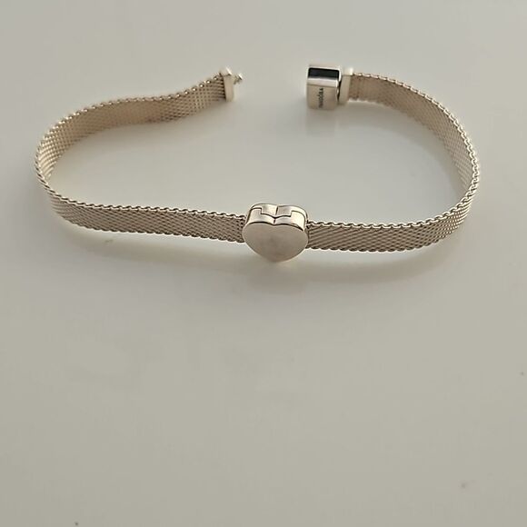 Pandora Authentic Mesh Bracelet With Heart Charm Gold - Picture 8 of 16